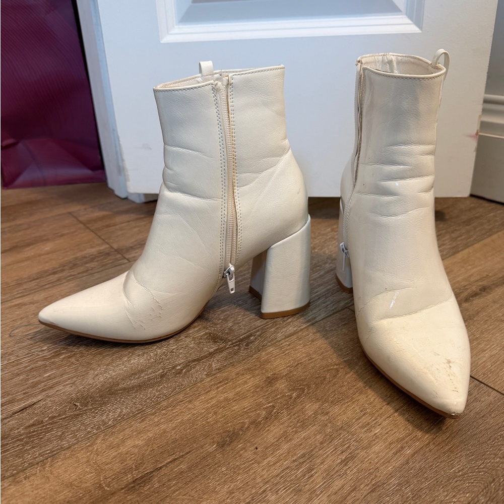 Boohoo White Pointed Toe Block Heel Ankle Boots